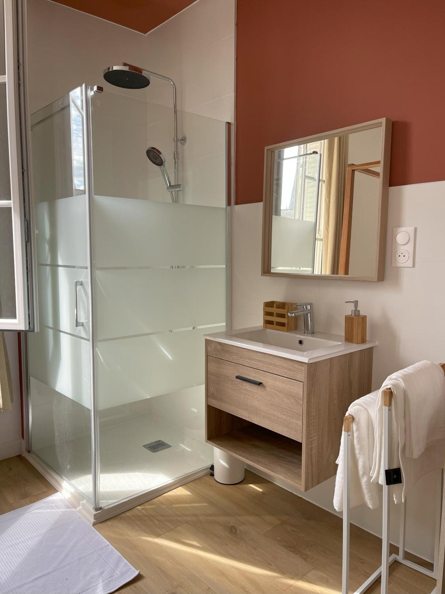 Elegance & Confort Au Coeur De Cholet ! Ngoại thất bức ảnh